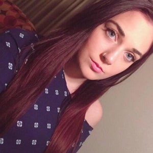 Meet your Posher, Caitlyn